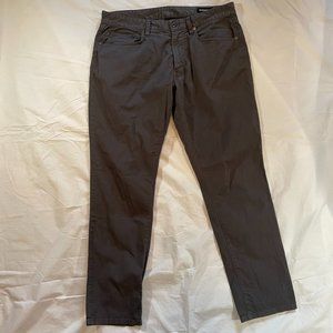 listing-status-banner